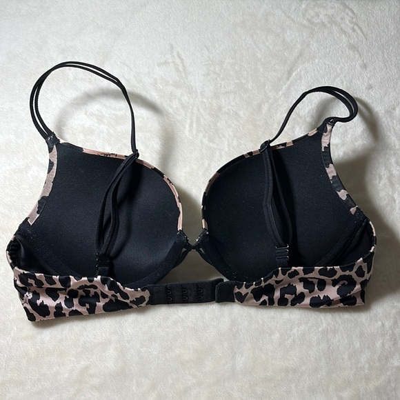 Victoria’s Secret Very Sexy Push-up/Pigeonnant bra - Picture 2 of 7